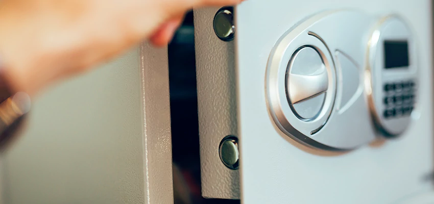 Fingerprint Safe Openers in San Martin, CA